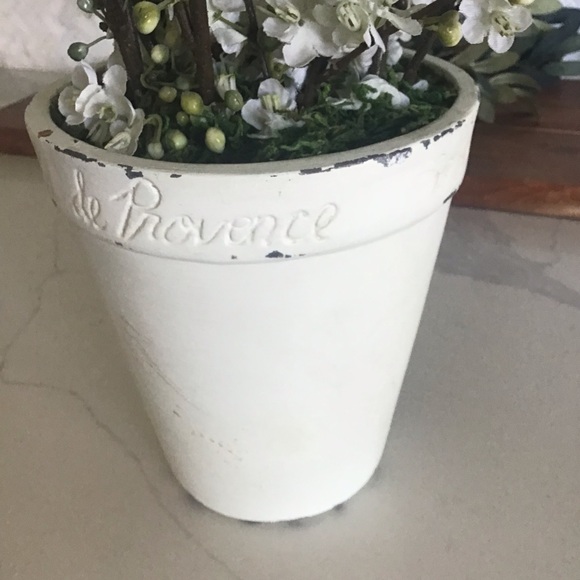 White/Green Florals Distressed Planter - Picture 4 of 7